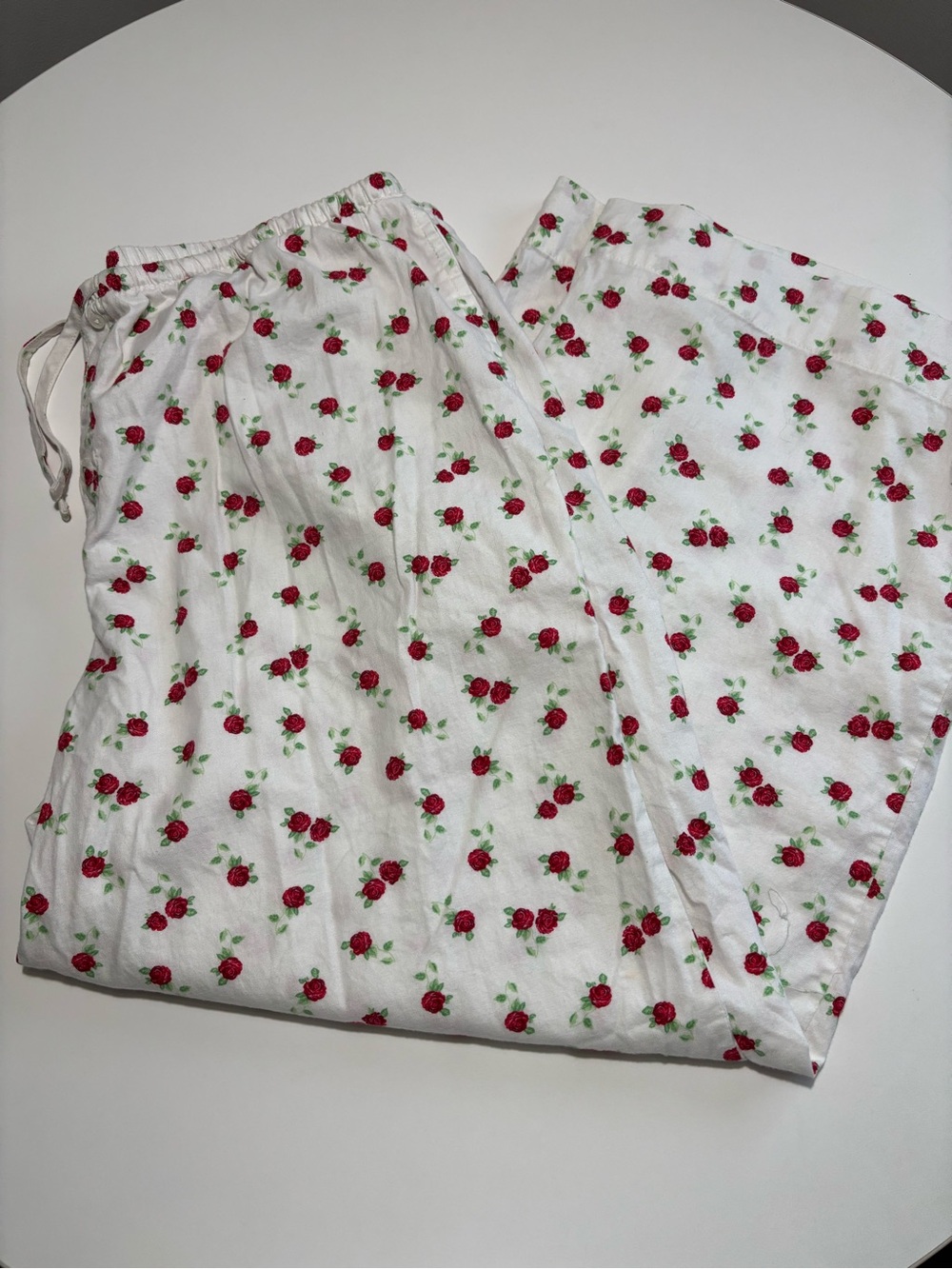 Colsie White & Red Rose Print Cotton Pajama Pants